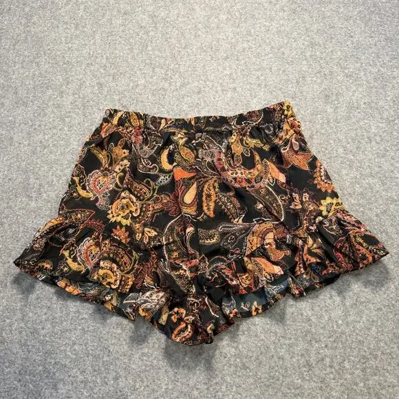 Women's Nasty Gal SHEER Black Paisley Ruffle Hem Shorts Size 8 NEW - Picture 5 of 7
